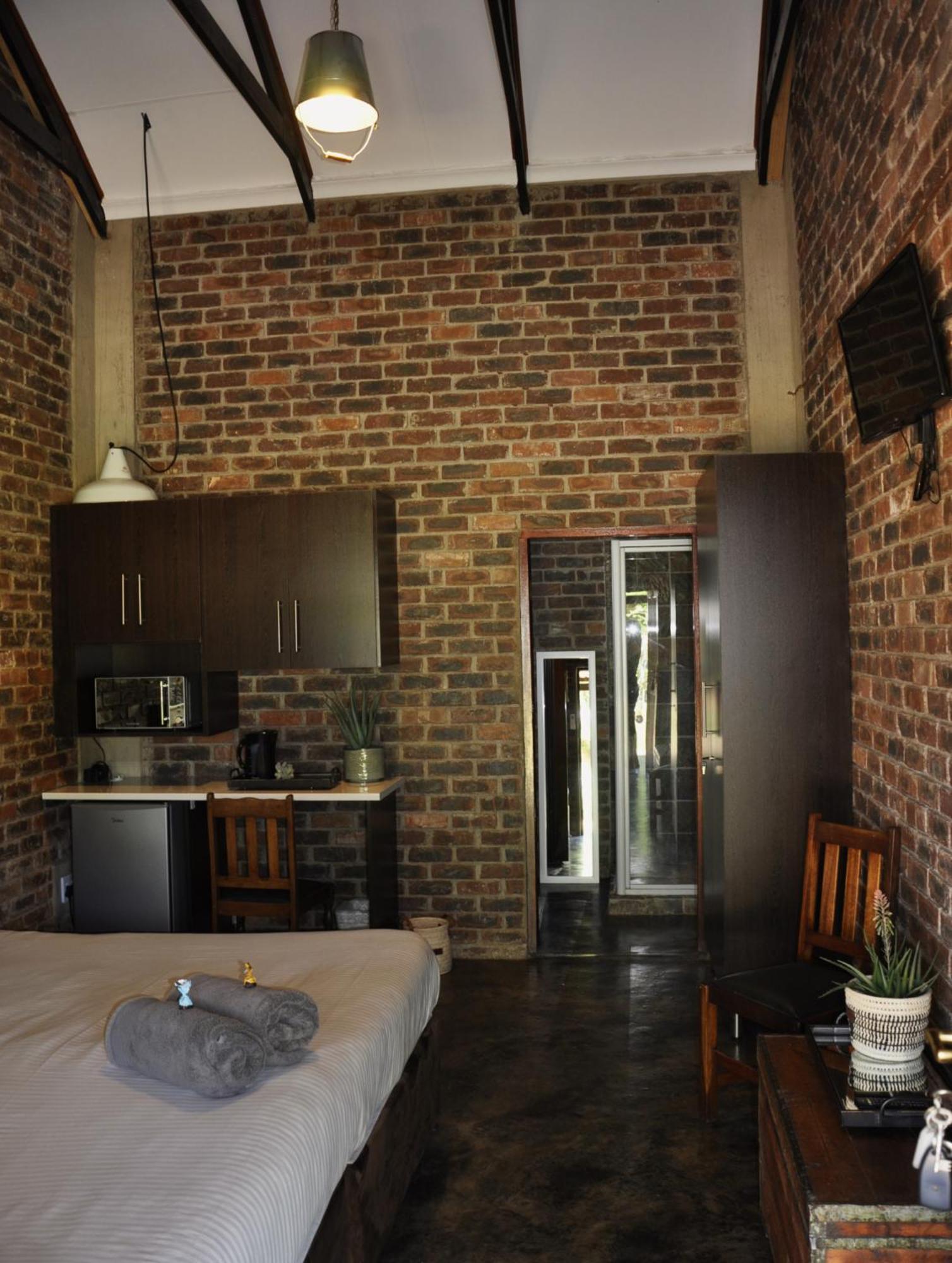 Grincourt B&B- With No Load Shedding Полокване Екстериор снимка
